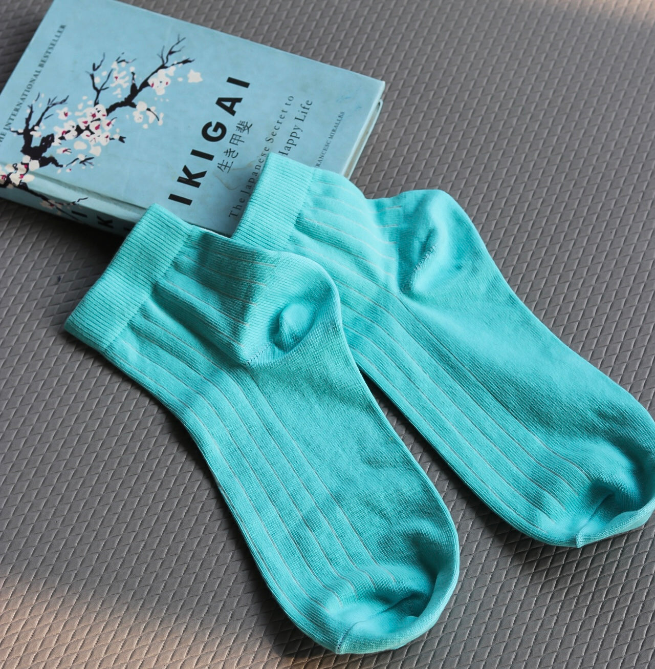 The Cozy Ribbed Essential (Aqua)